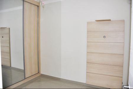 Casa para alugar com 170m², 4 quartos e 2 vagasQuarto