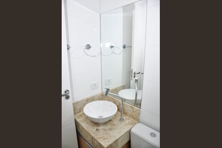 Casa para alugar com 170m², 4 quartos e 2 vagasBanheiro