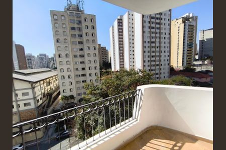 Apartamento para alugar com 120m², 3 quartos e 2 vagasVaranda