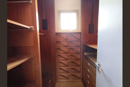Apartamento para alugar com 120m², 3 quartos e 2 vagasCloset da Suíte