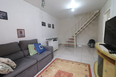 Casa à venda com 204m², 3 quartos e 2 vagasSala
