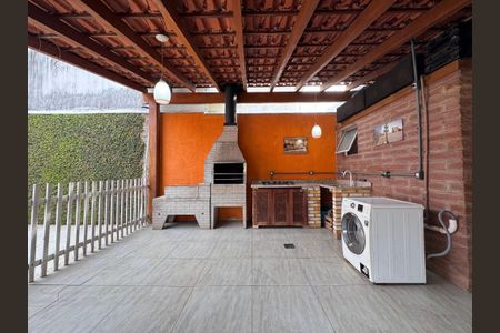 Casa à venda com 110m², 2 quartos e 4 vagasÁrea Externa