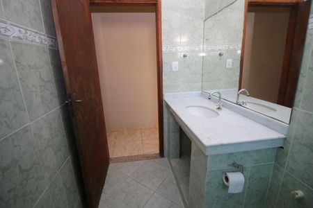 Apartamento à venda com 82m², 2 quartos e sem vagaBanheiro