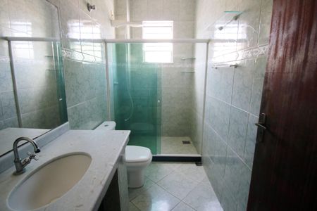 Apartamento à venda com 82m², 2 quartos e sem vagaBanheiro