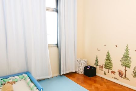 Apartamento à venda com 200m², 5 quartos e 1 vaga Apartamento à venda com 200m², 5 quartos e 1 vagaQuarto 2