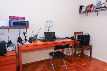 Apartamento à venda com 200m², 5 quartos e 1 vaga Apartamento à venda com 200m², 5 quartos e 1 vagaQuarto 3