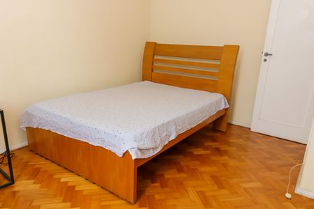 Apartamento à venda com 200m², 5 quartos e 1 vaga Apartamento à venda com 200m², 5 quartos e 1 vagaQuarto 4