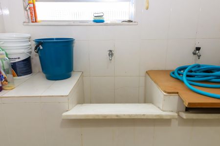 Apartamento à venda com 200m², 5 quartos e 1 vaga Apartamento à venda com 200m², 5 quartos e 1 vagaÁrea de Serviço