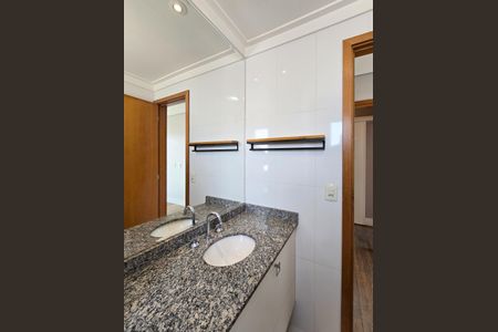 Apartamento à venda com 208m², 4 quartos e 3 vagasBanheiro - Suíte 1