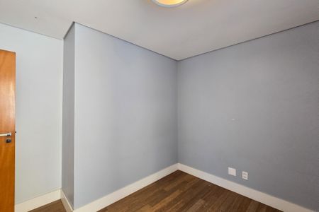 Apartamento à venda com 208m², 4 quartos e 3 vagasQuarto 2