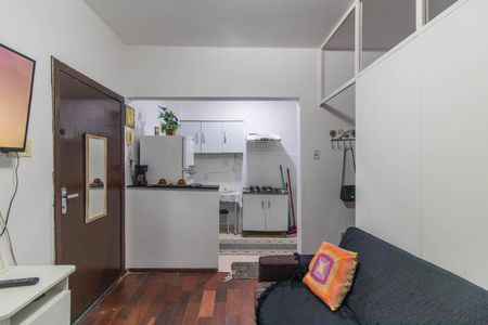 Sala de apartamento para alugar com 1 quarto, 34m² em Centro Histórico, Porto Alegre