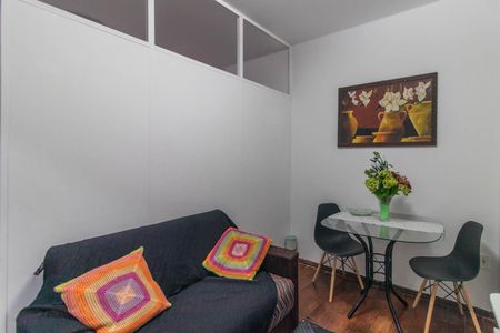 Sala de apartamento para alugar com 1 quarto, 34m² em Centro Histórico, Porto Alegre
