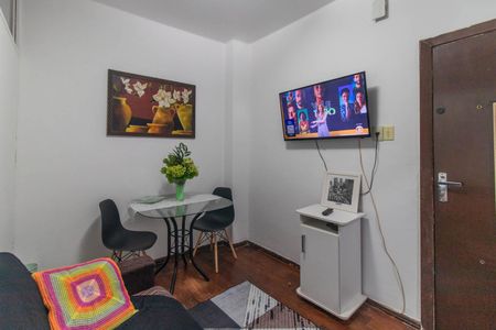 Sala de apartamento para alugar com 1 quarto, 34m² em Centro Histórico, Porto Alegre