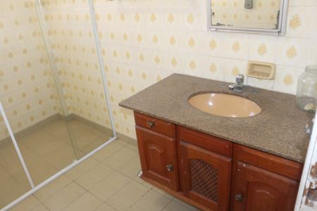 Casa à venda com 205m², 3 quartos e 3 vagasBanheiro Social 2