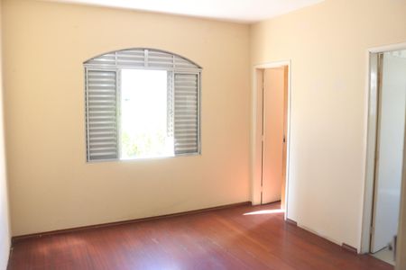 Casa à venda com 205m², 3 quartos e 3 vagasSuíte 1