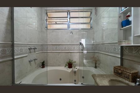 Apartamento à venda com 102m², 3 quartos e sem vaga Apartamento à venda com 102m², 3 quartos e sem vagaBanheiro Social