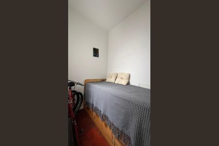 Apartamento à venda com 102m², 3 quartos e sem vaga Apartamento à venda com 102m², 3 quartos e sem vagaQuarto de Serviço