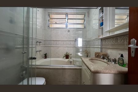 Apartamento à venda com 102m², 3 quartos e sem vaga Apartamento à venda com 102m², 3 quartos e sem vagaBanheiro Social