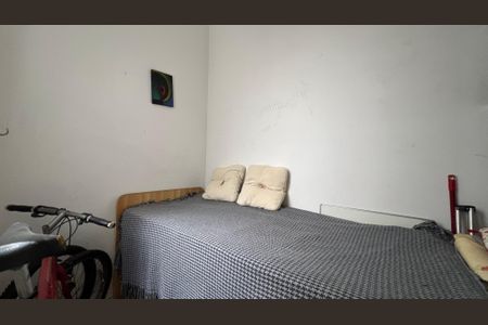 Apartamento à venda com 102m², 3 quartos e sem vaga Apartamento à venda com 102m², 3 quartos e sem vagaQuarto de Serviço