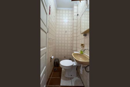 Apartamento à venda com 102m², 3 quartos e sem vaga Apartamento à venda com 102m², 3 quartos e sem vagaBanheiro de Serviço