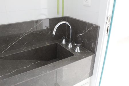 Apartamento à venda com 68m², 2 quartos e 1 vagaBanheiro da Suíte