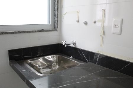 Apartamento à venda com 68m², 2 quartos e 1 vagaCozinha e Área de Serviço