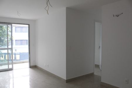 Apartamento para alugar com 68m², 2 quartos e 1 vagaSala