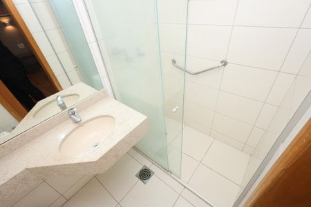 Banheiro da Suíte de apartamento para alugar com 1 quarto, 33m² em Setor Pedro Ludovico, Goiânia