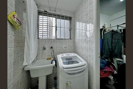 Apartamento à venda com 60m², 2 quartos e 1 vaga Apartamento à venda com 60m², 2 quartos e 1 vagaÁrea de Serviço