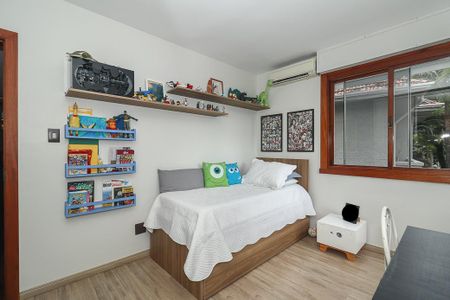 Apartamento à venda com 211m², 2 quartos e 2 vagasQuarto 2