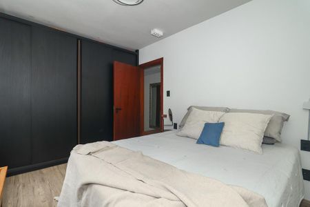 Apartamento à venda com 211m², 2 quartos e 2 vagasSuíte