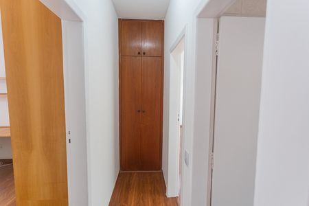 Apartamento à venda com 60m², 2 quartos e 1 vagaCorredor