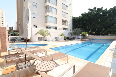 Apartamento para alugar com 76m², 2 quartos e 2 vagasÁrea comum - Piscina