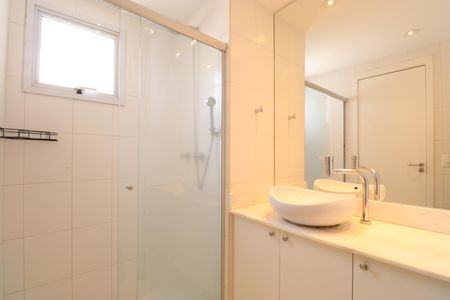 Apartamento para alugar com 76m², 2 quartos e 2 vagasBanheiro da Suíte