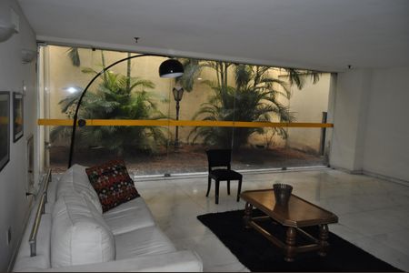 Apartamento à venda com 83m², 2 quartos e 1 vagaÁrea comum