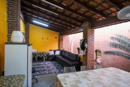 Casa à venda com 243m², 3 quartos e 3 vagasQuintal