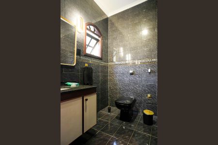 Casa à venda com 243m², 3 quartos e 3 vagasLavabo