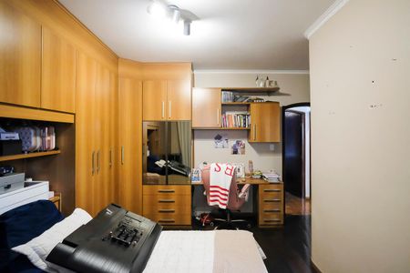 Casa à venda com 243m², 3 quartos e 3 vagasSuíte 2