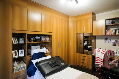 Casa à venda com 243m², 3 quartos e 3 vagasSuíte 2