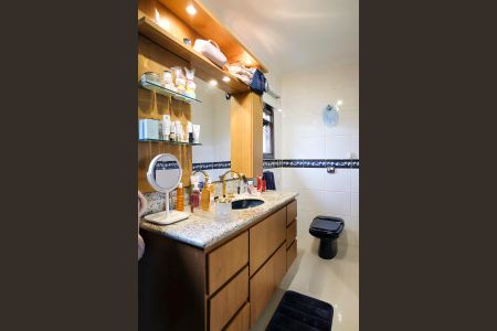 Casa à venda com 243m², 3 quartos e 3 vagasBanheiro da suíte 1