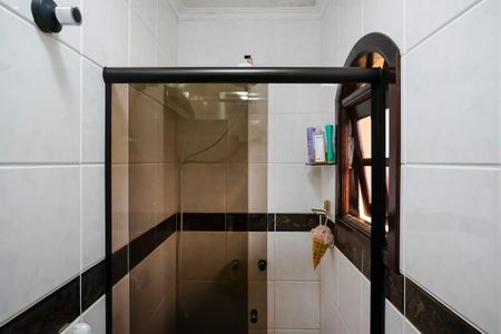 Casa à venda com 243m², 3 quartos e 3 vagasBanheiro da suíte 2