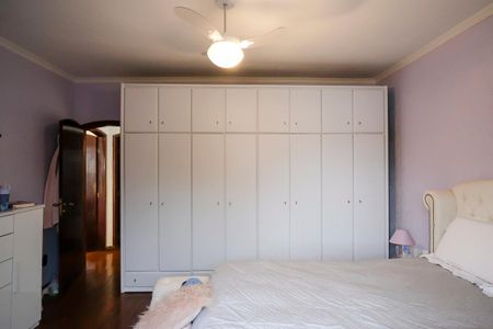 Casa à venda com 243m², 3 quartos e 3 vagasQuarto