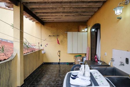 Casa à venda com 243m², 3 quartos e 3 vagasÁrea de serviço