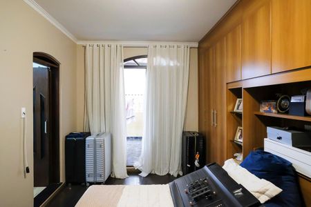 Casa à venda com 243m², 3 quartos e 3 vagasSuíte 2