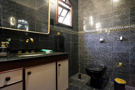 Casa à venda com 243m², 3 quartos e 3 vagasLavabo