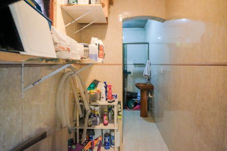 Casa à venda com 243m², 3 quartos e 3 vagasBanheiro do quintal