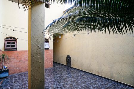 Casa à venda com 243m², 3 quartos e 3 vagasQuintal