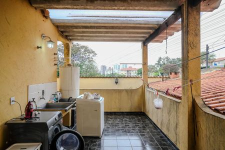 Casa à venda com 243m², 3 quartos e 3 vagasÁrea de serviço