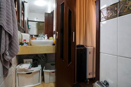 Casa à venda com 243m², 3 quartos e 3 vagasBanheiro da suíte 2