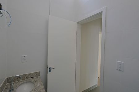 Casa à venda com 89m², 2 quartos e 2 vagas Casa à venda com 89m², 2 quartos e 2 vagasBanheiro